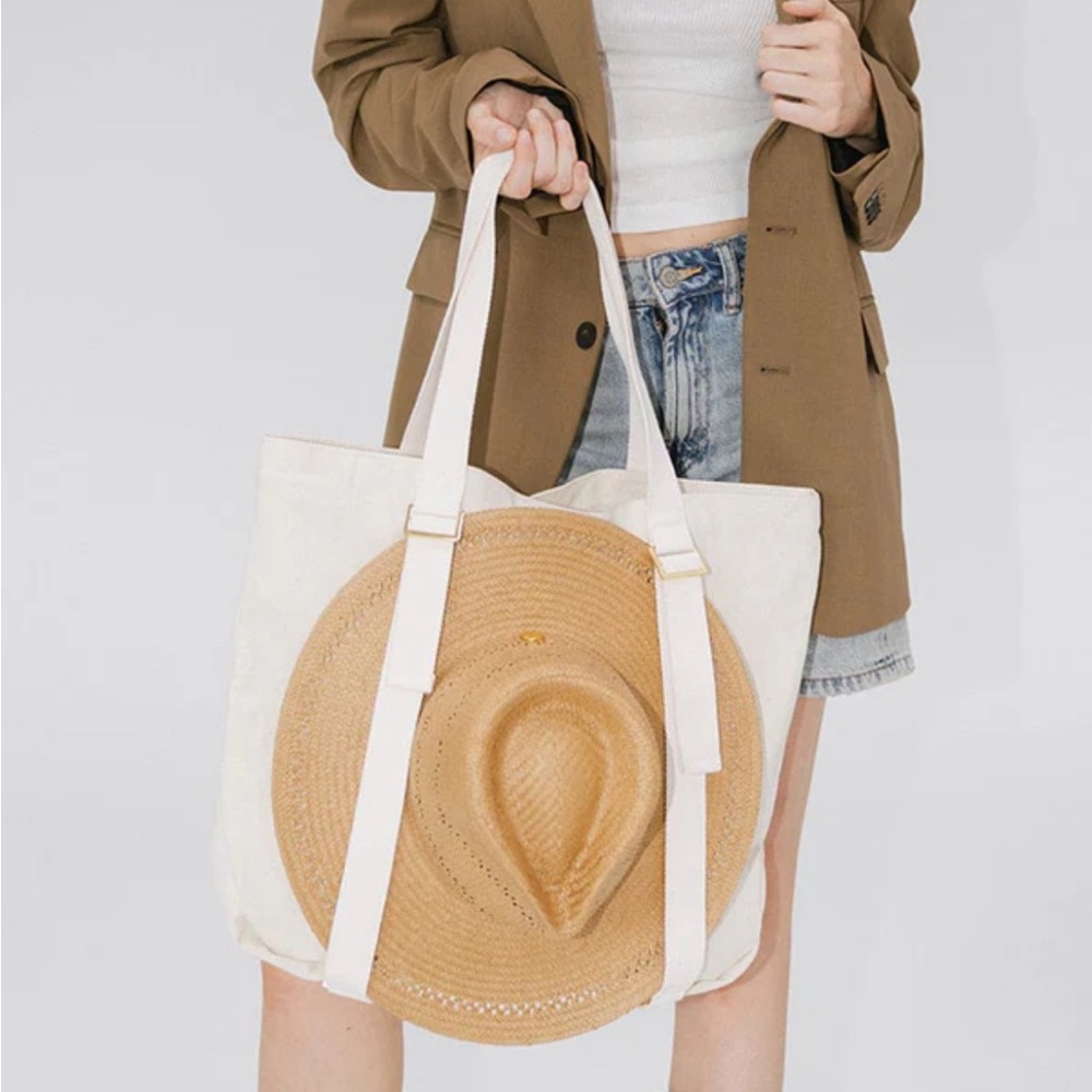 GIGI PIP hat carrier tote